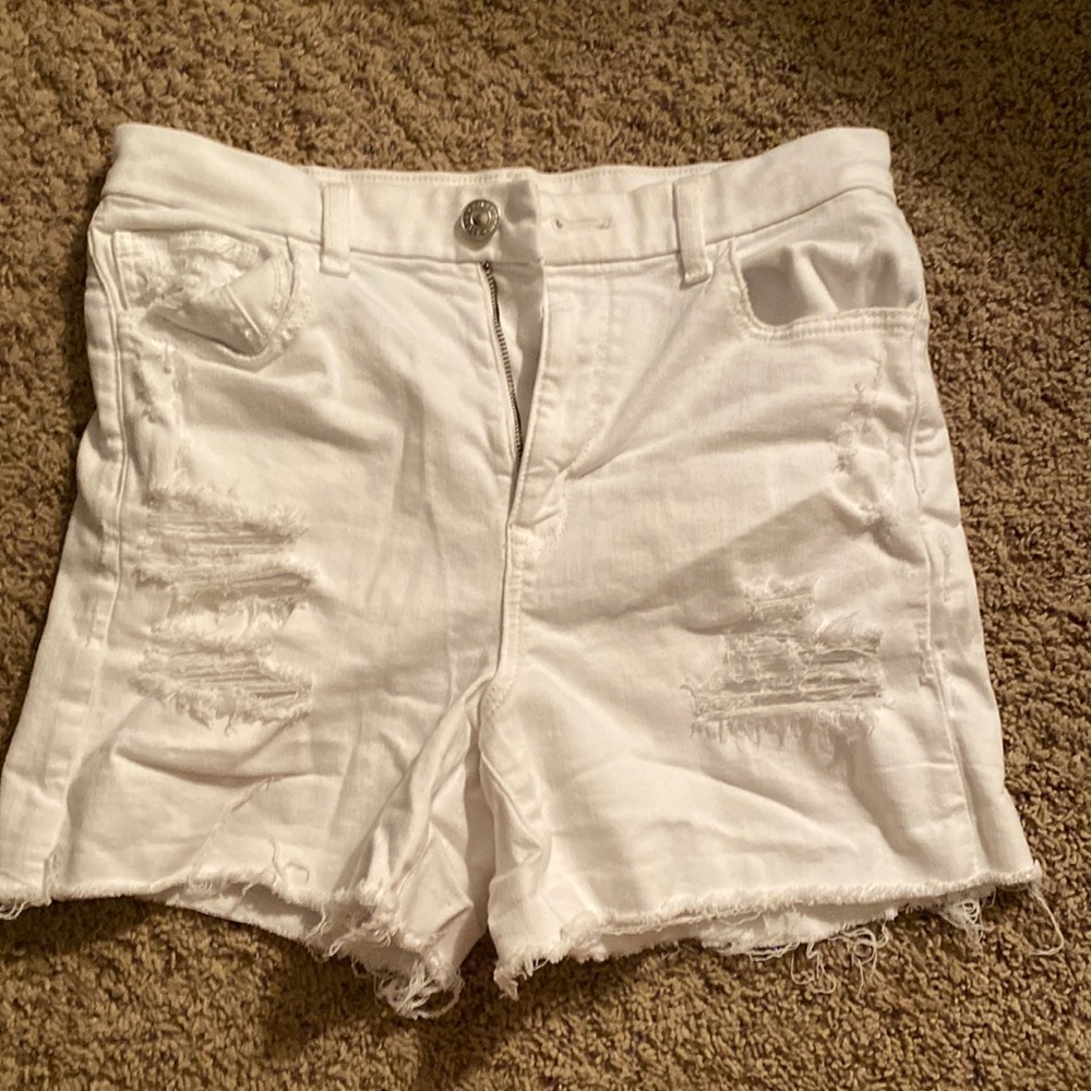 White distressed high waist American eagle shorts